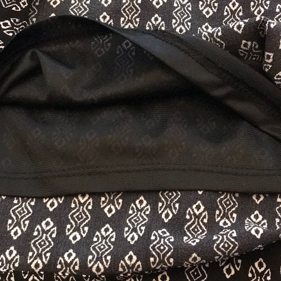 Lined sleeveless swing dress - Picture 4 of 4